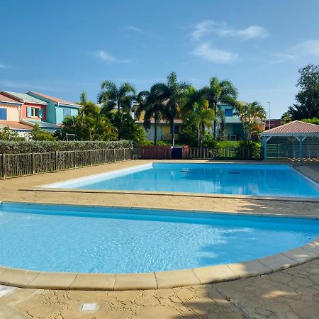 Maison Mitoyenne , Piscine,Citerne, Jardin, Parking, Plage Le Gosier  Dış mekan fotoğraf