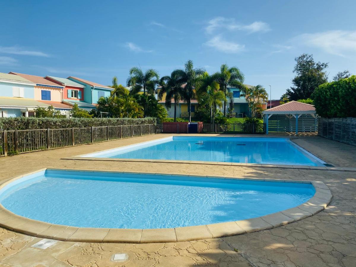 Maison Mitoyenne , Piscine,Citerne, Jardin, Parking, Plage Le Gosier  Dış mekan fotoğraf