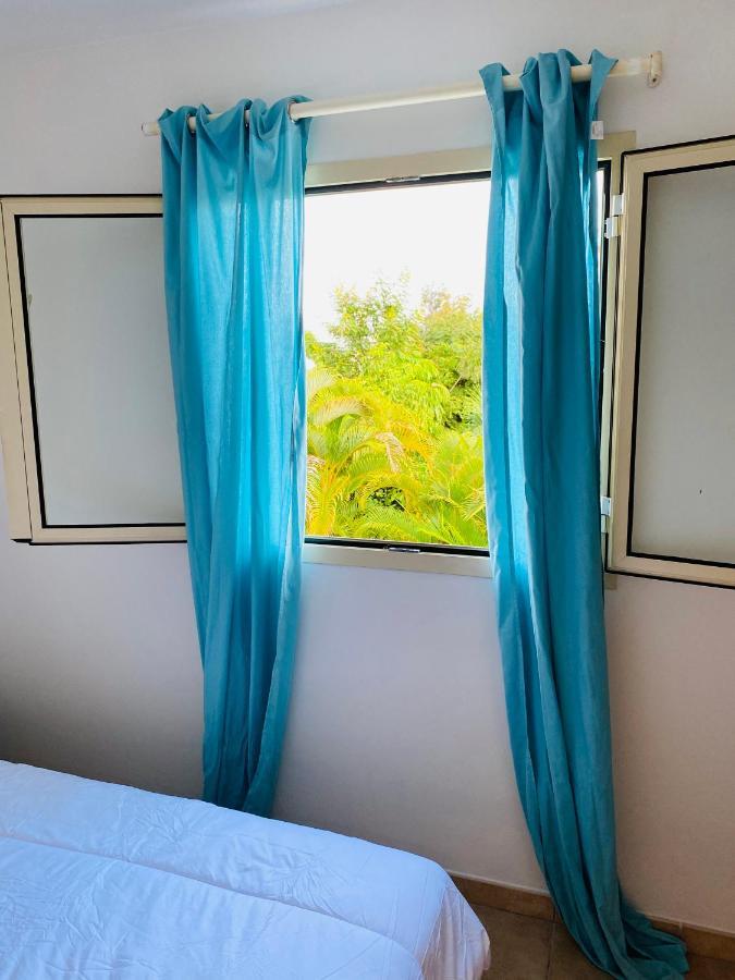 Maison Mitoyenne , Piscine,Citerne, Jardin, Parking, Plage Le Gosier  Dış mekan fotoğraf